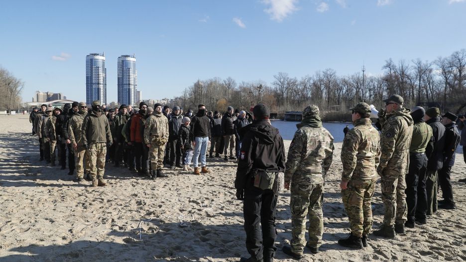 Ukraina. Otwarte szkolenie wojskowe dla ludności cywilnej