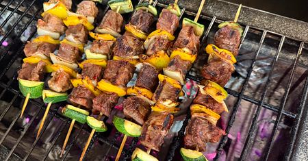 Grill – przyjemność czy pułapka dla zdrowia? Odpowiedź nie jest taka oczywista