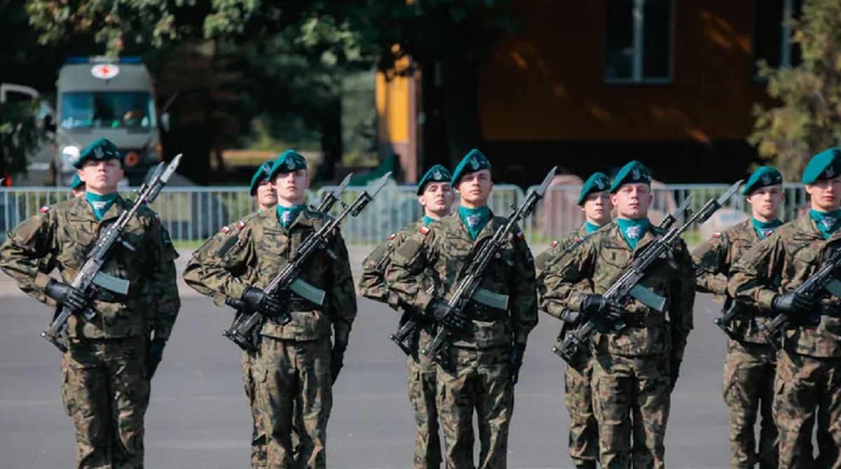 Kto pójdzie do wojska w trakcie wojny? Wyjaśniono procedury i wyjątki