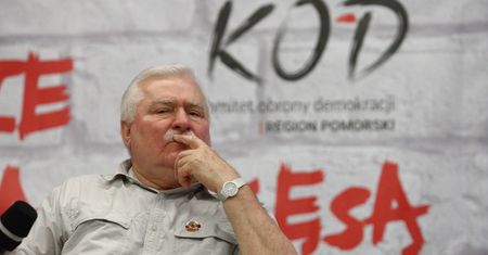 Wybory 2020. Lech Wałęsa apeluje do Senatu. "Demokracja to walka"