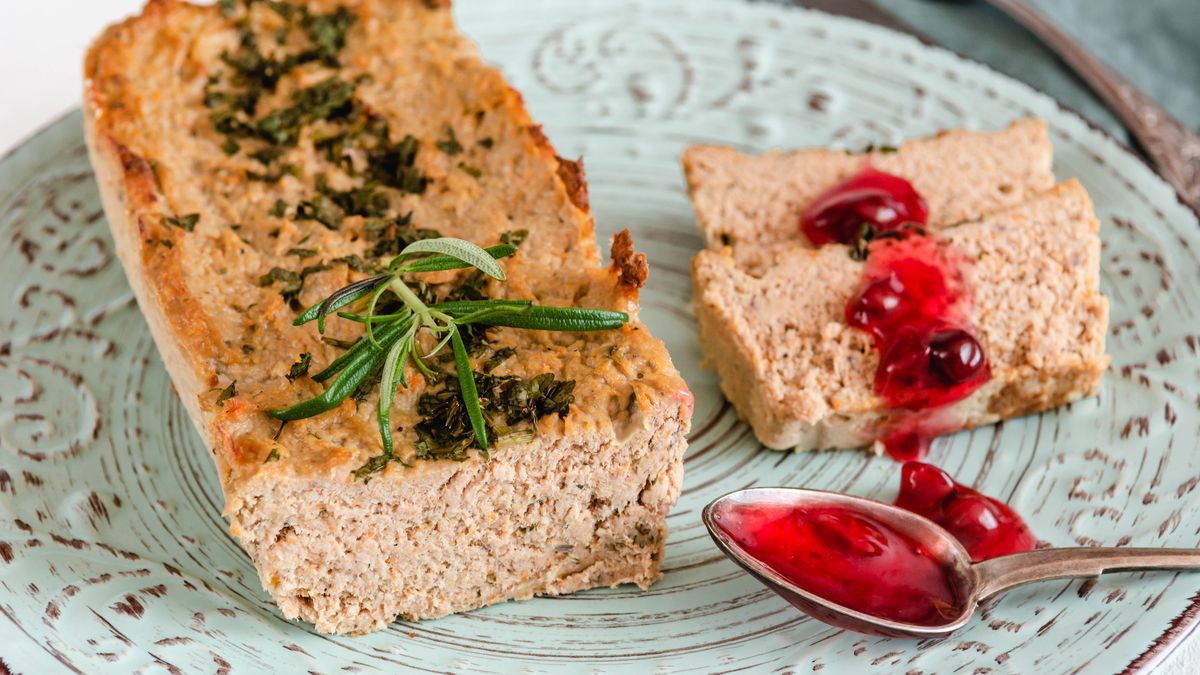 Świąteczny pasztet z żurawiną to duet, na który warto czekać
