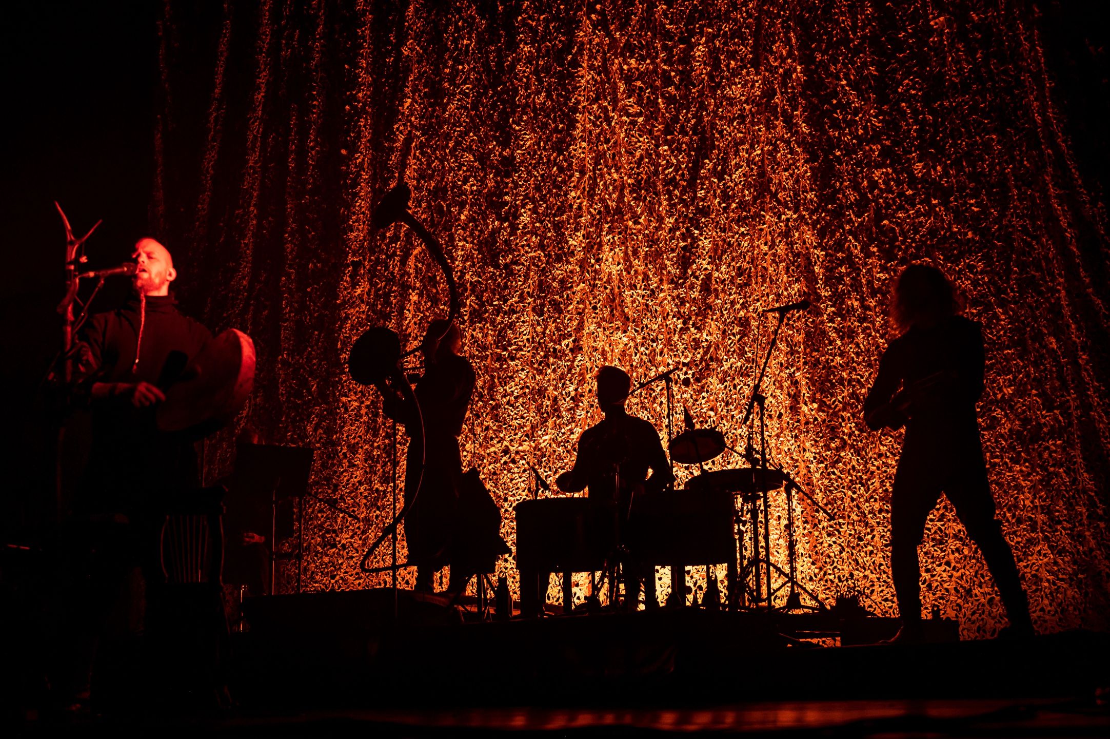 Wardruna na scenie Gdańskiego Teatru Szekspirowskiego