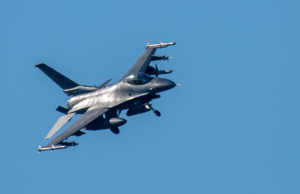 Poderwali F-16. Rosyjski bombowiec nad Danią