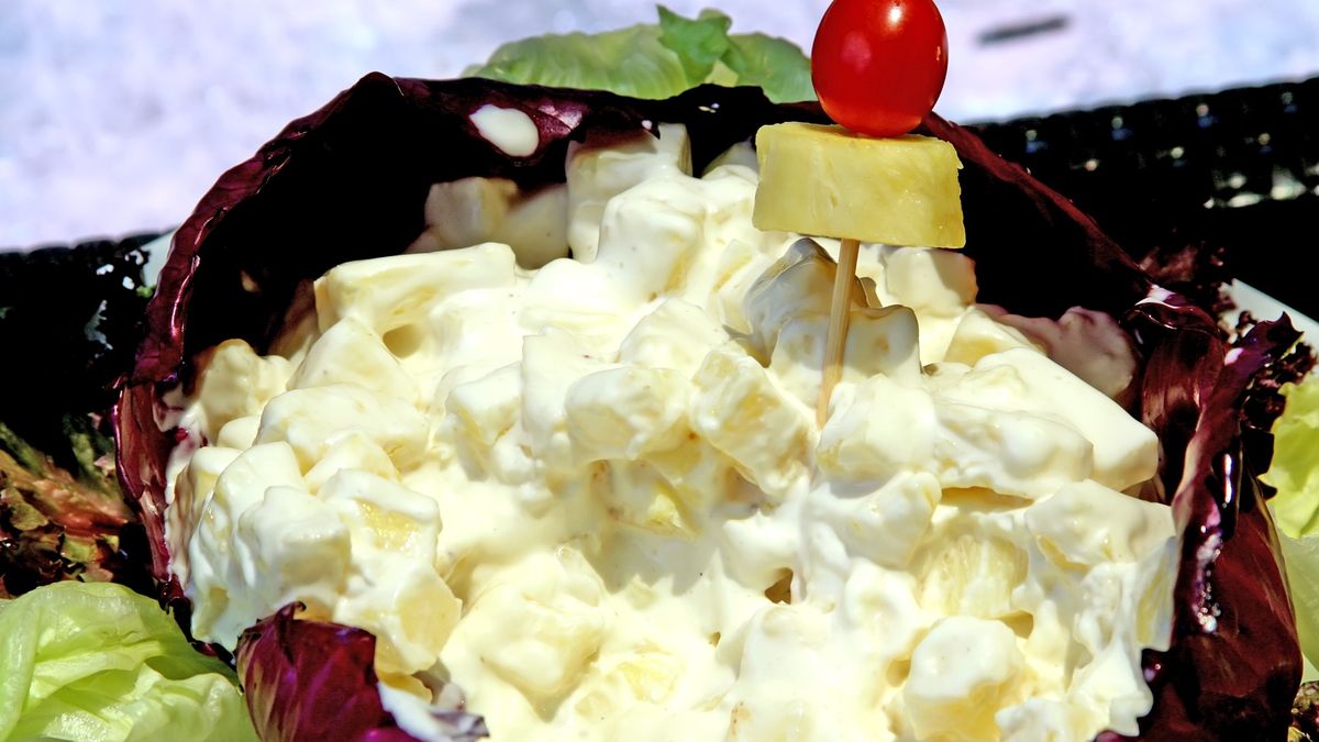 Przepis na sałatkę "biała dama" 