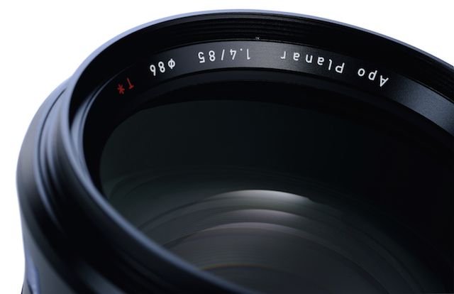 ZEISS Otus 85mm f/1.4 - wielki, ciężki i bezkompromisowy w jakości oraz cenie 3