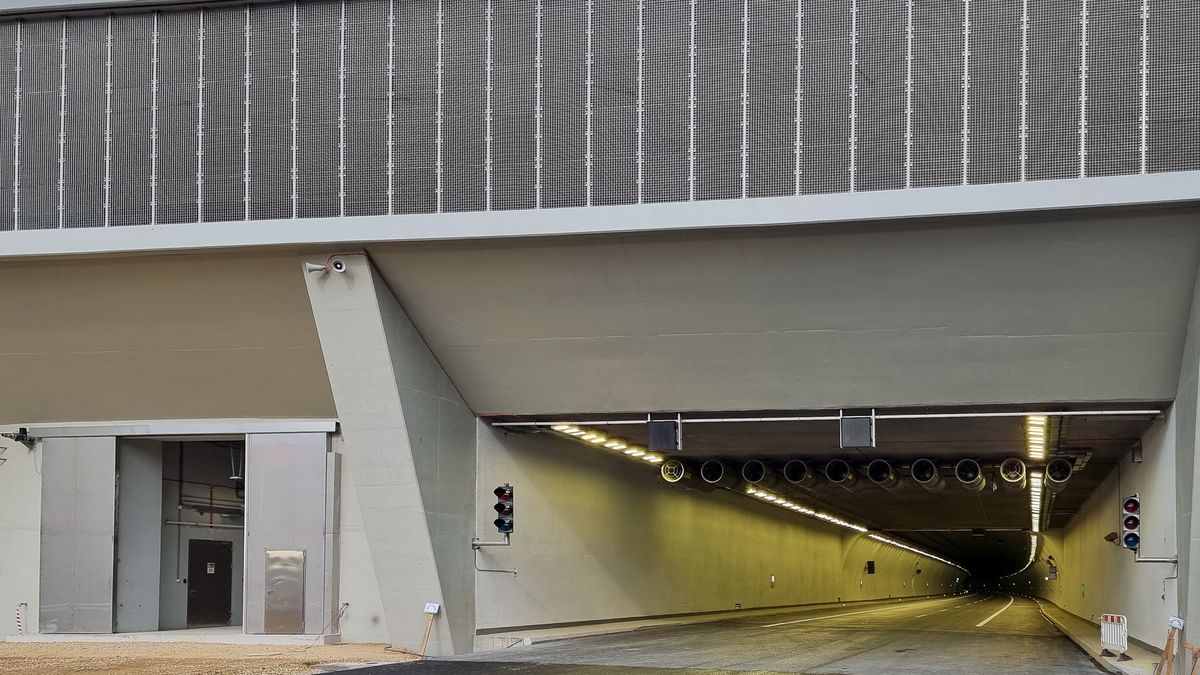 Wjazd do tunelu na Zakopiance