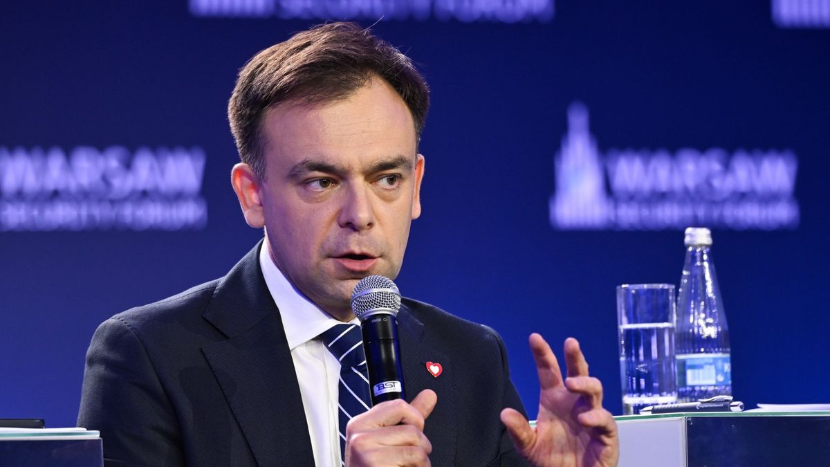 Andrzej Domański mówi o cenach paliw