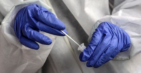 Koronawirus. Tak wielu nowych przypadków jeszcze nie było. Dane Ministerstwa Zdrowia