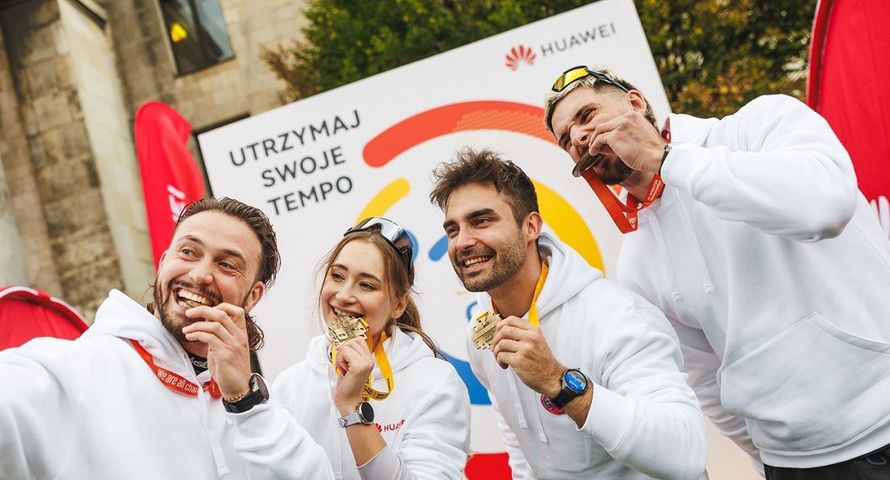 Telewizja i influencerzy w kampanii Huawei