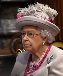 Królowa Elżbieta ma na kwarantannie do dyspozycji 22 pracowników. Nie mogą opuszczać zamku