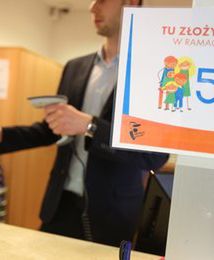 Program 500+. Pieniądze Polacy wydają głównie na żywność, ubrania i edukację dzieci