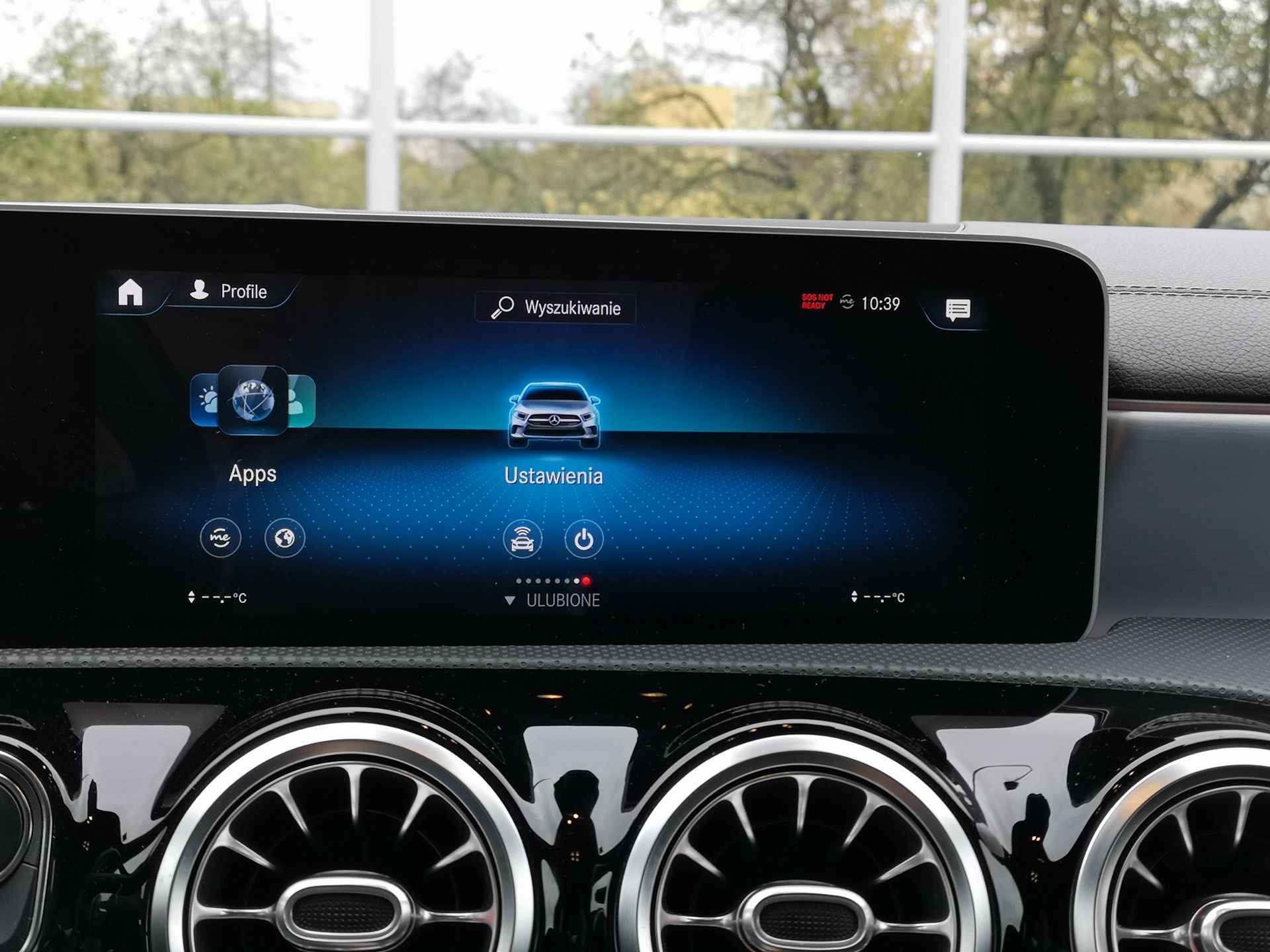 Mercedes CLA: System MBUX, wirtualny kokpit i audio Burmester 11