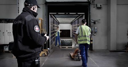 Impel podwyższył płace o ponad 300 zł. Mimo tego drugi kwartał był bardzo dobry