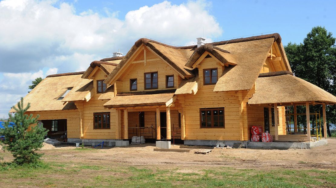 końcówka budowy domu Lewandowskich, sierpień 2014 r