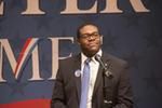 Sam Richardson w serialu ''Jess i chłopaki''