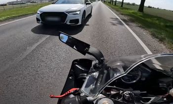 Brawurowa jazda na drodze krajowej nr 15. Kierowca Audi wyprzedzał "na trzeciego"