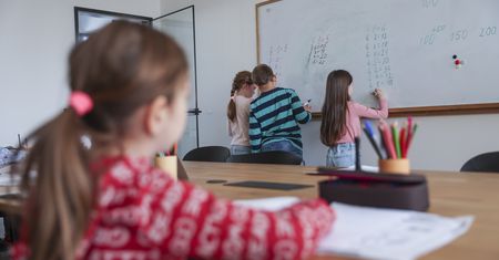 Qemetica uruchamia specjalny program wsparcia dla ósmoklasistów