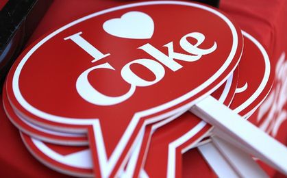 Coca-Cola rusza na podbój rynków z napojem ziołowym