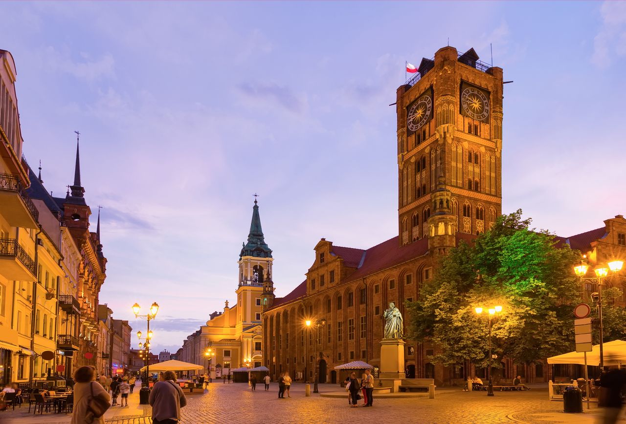 Toruń wieczorową porą