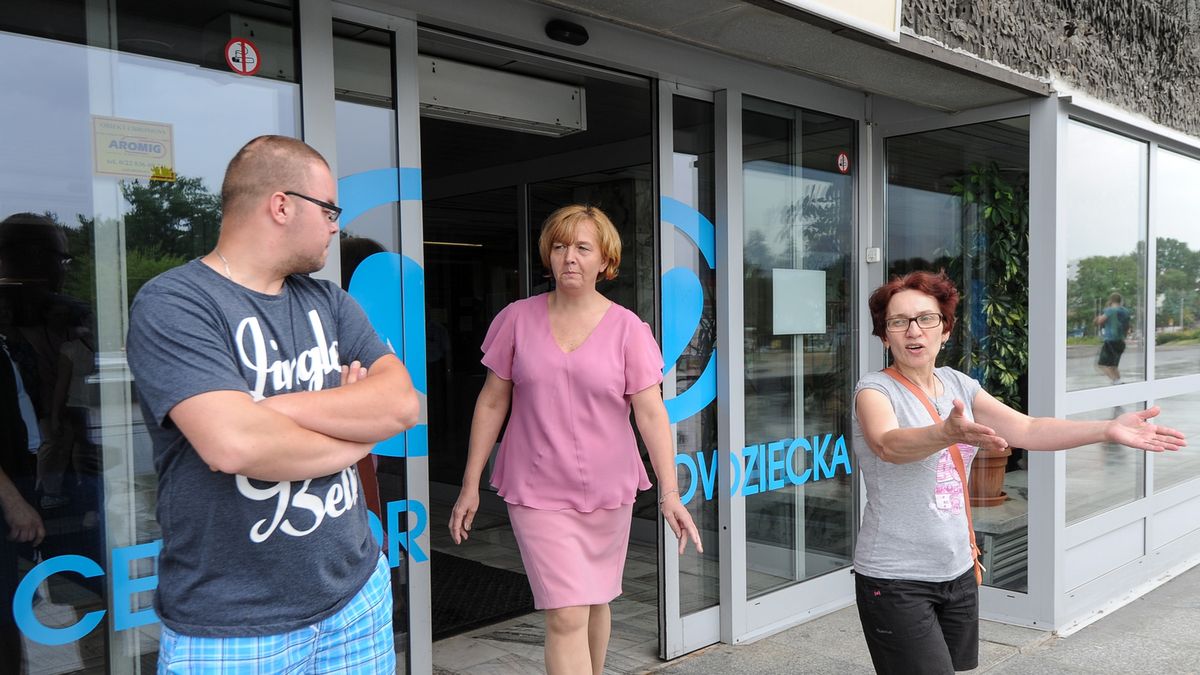 Na zdjęciu przewodnicząca Związku Zawodowego Pielęgniarek i Położnych przy CZD Magdalena Nasiłowska