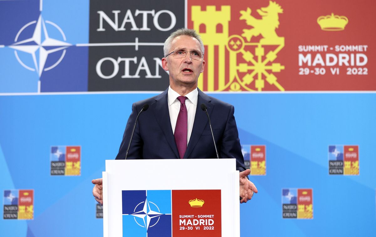 Deklaracja szczytu NATO: Rosja jest najważniejszym i bezpośrednim zagrożeniem dla bezpieczeństwa. Na zdjęciu szef Sojuszu Jens Stoltenberg