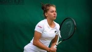 Maja Chwalińska powróciła do rywalizacji po Wimbledonie. Trzysetowa batalia w Ołomuńcu