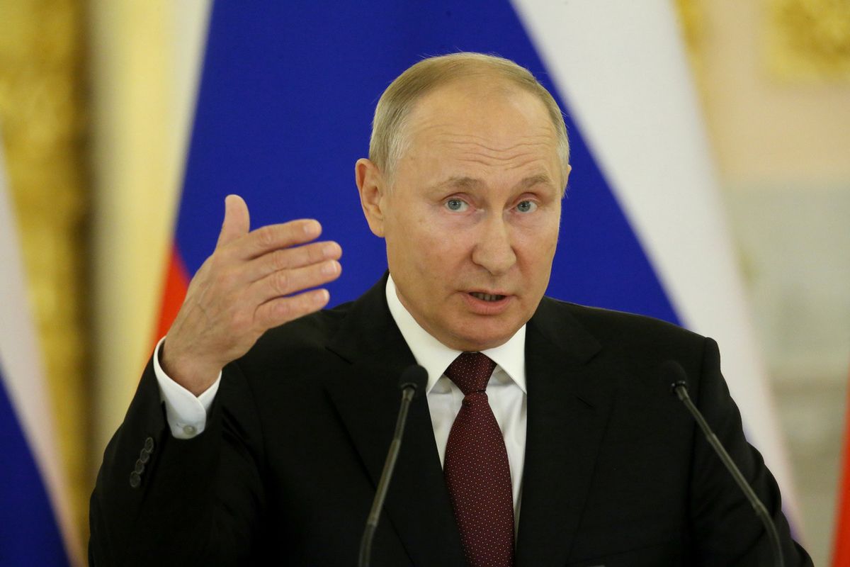 Putin obiecuje wielkie podwyżki. Brytyjski dziennik: to pokazuje efekt sankcji 
