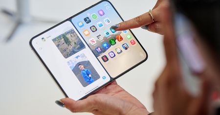 Porównanie trzech składaków. Apple, Xiaomi i Samsung