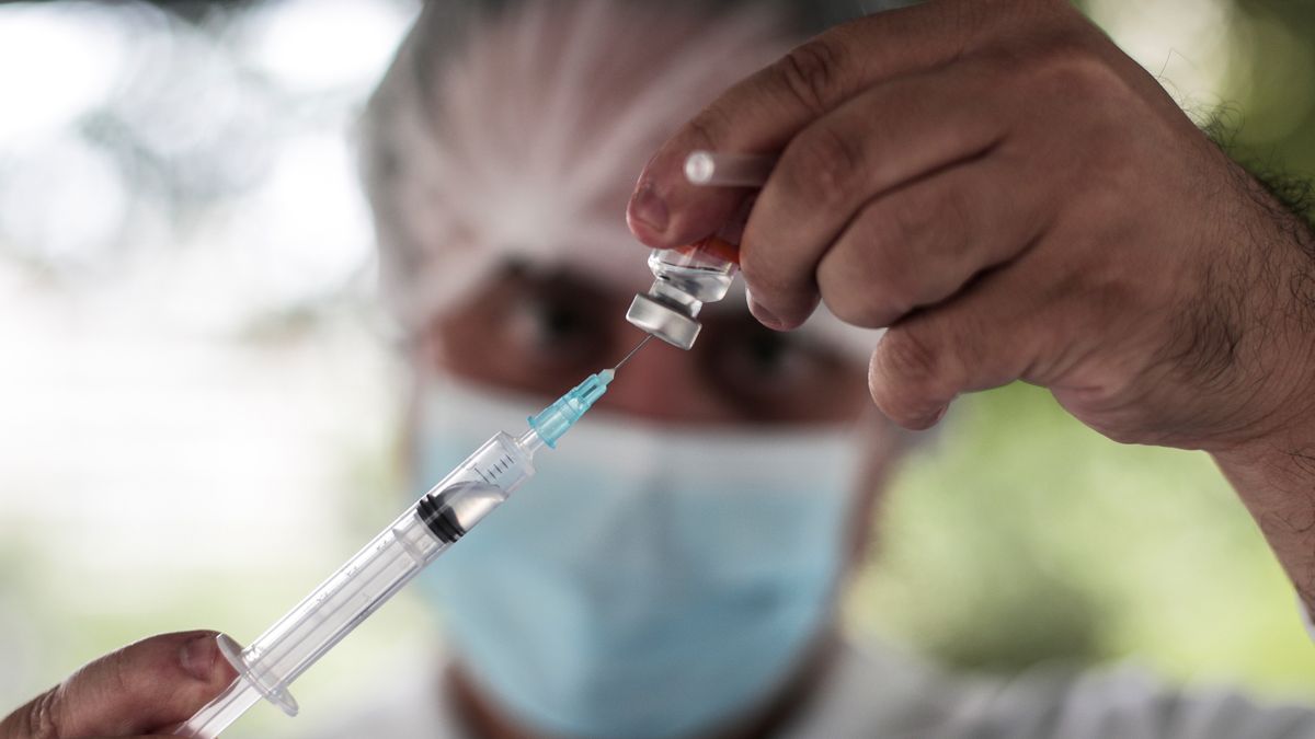 Ile osób w Polsce przyjęło dwie dawki szczepionki?