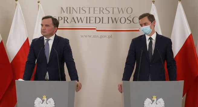 Po zablokowaniu Konfederacji na Facebooku wraca projekt ustawy o wolności w sieci