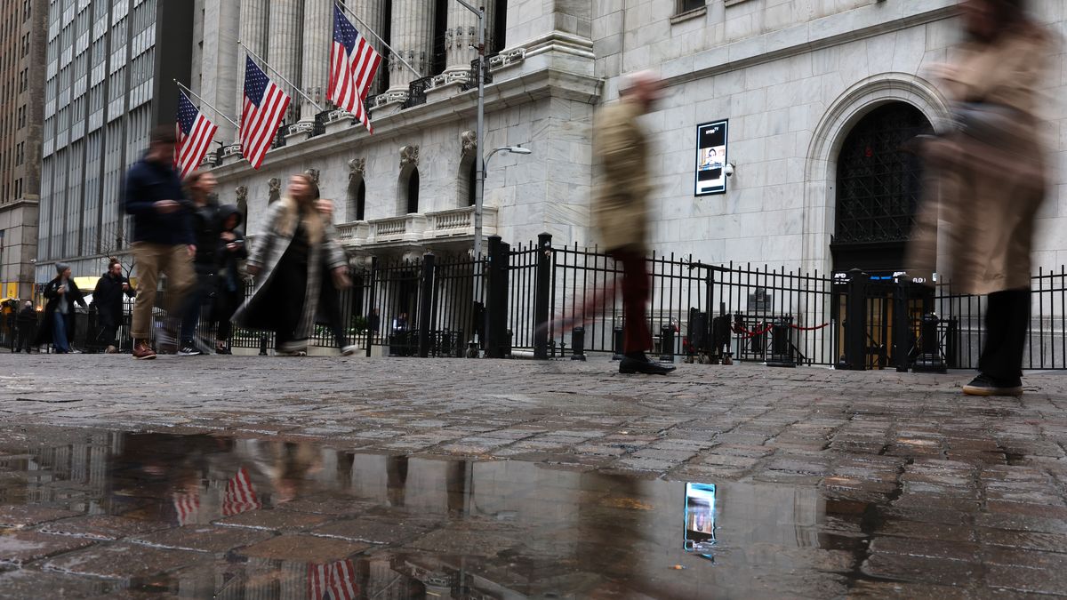 NEW YORK, NEW YORK - NOVEMBER 21: The New York Stock Exchange is seen on November 21, 2024 in New York City. FBI agents arrested a Florida man in connection with an allegedly plotting to bomb the New York Stock Exchange. The Florida resident Harun Abdul-Malik Yener was charged with attempted use of an explosive to damage or destroy a building used in interstate commerce according to the court documents that were filed in the U.S. District Court Southern District of Florida.  (Photo by Michael M. Santiago/Getty Images)