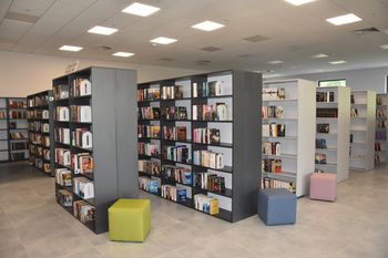 Zakończono budowę nowej biblioteki w Nakle. Uroczyste otwarcie w piątek 23 maja