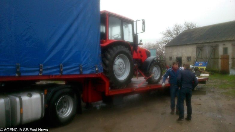Słynny komornik stracił pracę. Koniec afery ciągnikowej