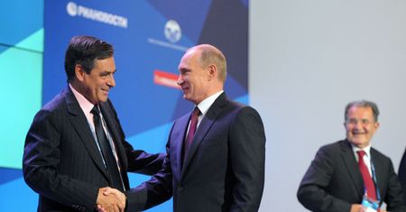 Były premier Francji dostał fuchę w... rosyjskiej firmie. Właściciele to dobrzy znajomi Putina