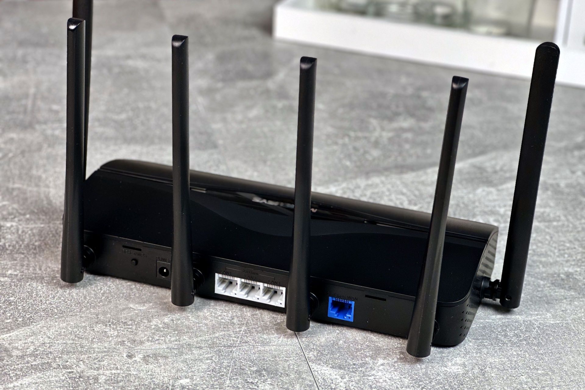 Mercusys EasyMesh MR47BE - złącza