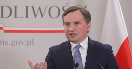 Ziobro i Kaleta ostro o decyzji Komisji Europejskiej