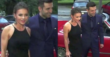 Elegancka Herbuś pozuje przy samochodzie!