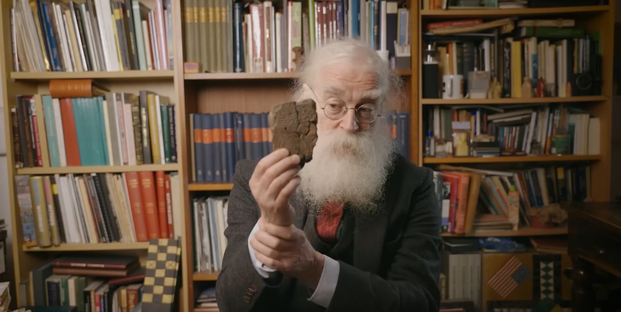 Dr Irving Finkel from the British Museum presents Imago Mundi – the oldest world map with a detailed description of the then world.