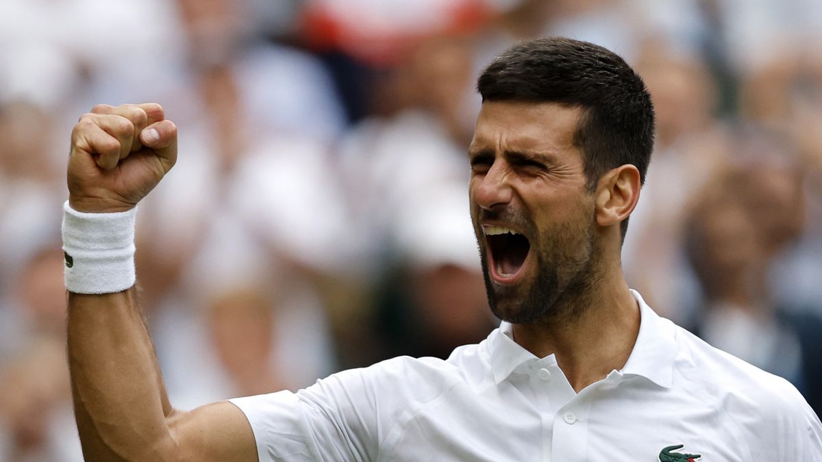 PAP/EPA / TOLGA AKMEN / Na zdjęciu: Novak Djoković
