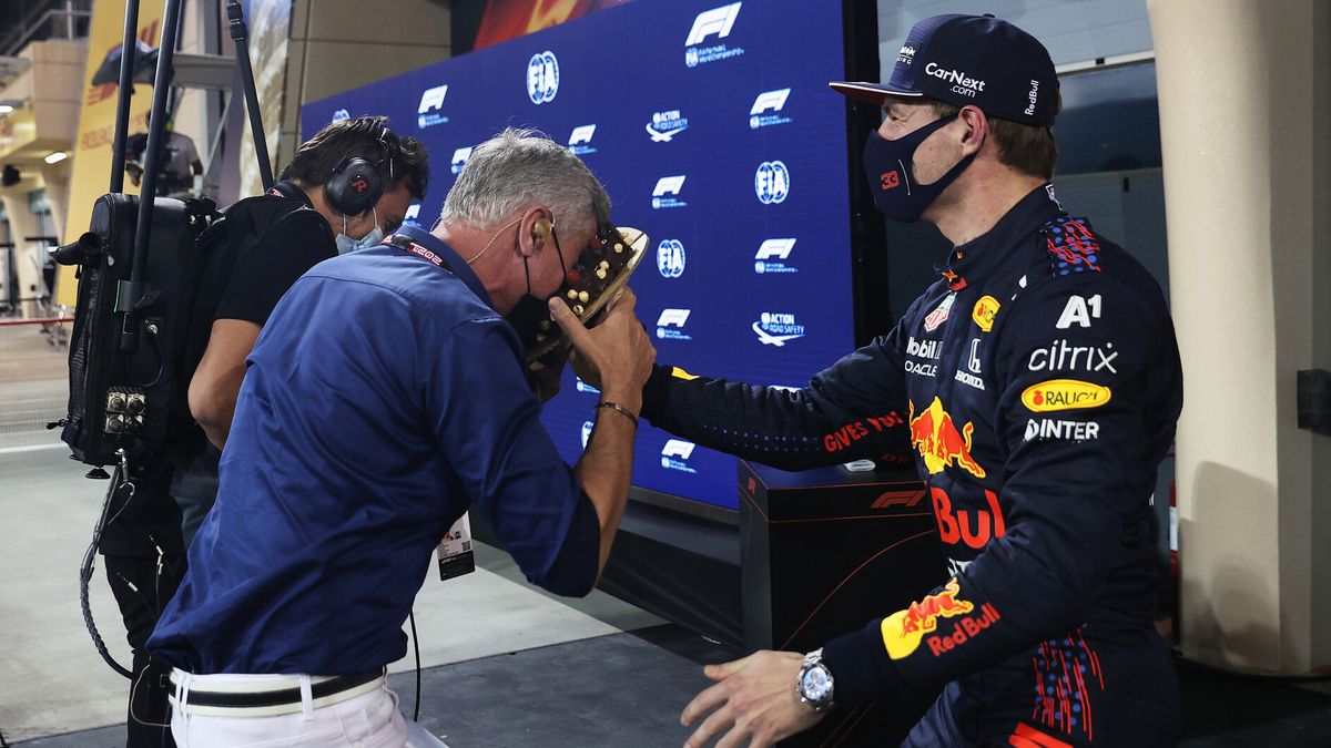 Materiały prasowe / Red Bull / Na zdjęciu: David Coulthard (po lewej) i Max Verstappen