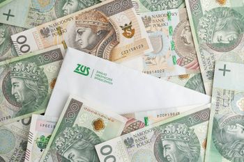 Tyle trzeba zarabiać na 5 tys. zł emerytury. Oto wyliczenia