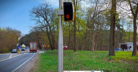 Nowy fotoradar w Grabinie na DK60 już działa. Kierowcy muszą zwolnić!