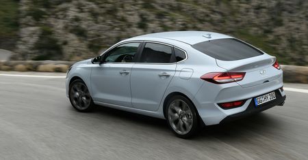 Najnowszy Hyundai jest już w salonach. Niewiele droższy od Octavii