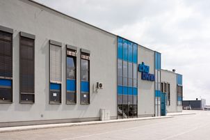 Premie niższe, koszty cięte. Problemy polskiego giganta