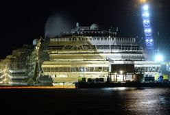 Costa Concordia wreszcie w pionie