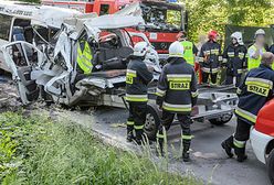 Czołowe zderzenie dwóch busów w miejscowości Stawek