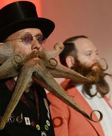 Konkurs wąsaczy i brodaczy