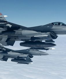 Amerykańskie F-16 nad Polską