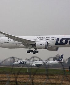 Boeing 787 Dreamliner wylądował na Okęciu