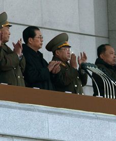 Korea Północna oddaje hołd Kim Dzong Ilowi